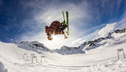 开云体育平台APP-多特蒙德制霸冰岛，戈麦斯，那个在极寒之地敲响战鼓的人
