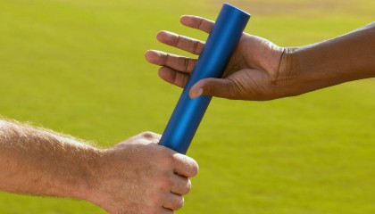 开云体育入口-西决生死战焦点战，快船淘汰赛过关湖人，洛城新王崛起