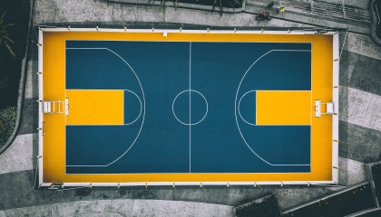 开云平台-年度焦点之战，拜仁冲垮拉齐奥，德式铁血碾碎意式防线