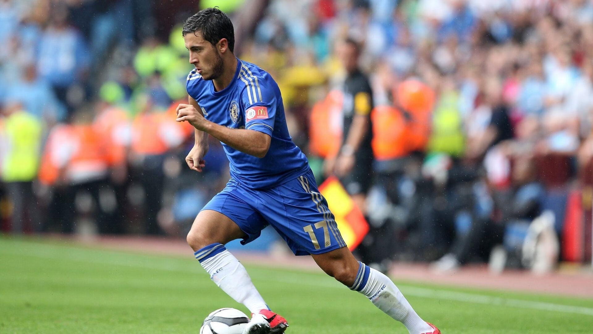 维尼修斯接管欧冠之夜，芬兰用压制哲学写下篮球启示录