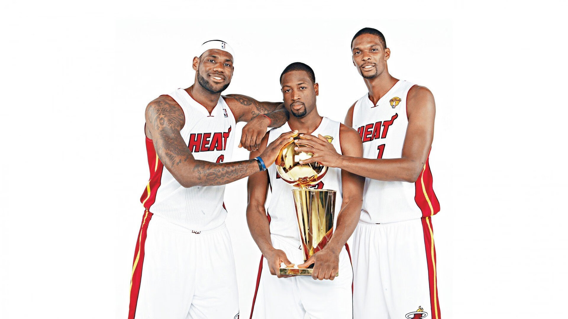 当马拉多纳的幽灵在NBA球场上空盘旋，那不勒斯与巴尔韦德的跨界胜利启示录