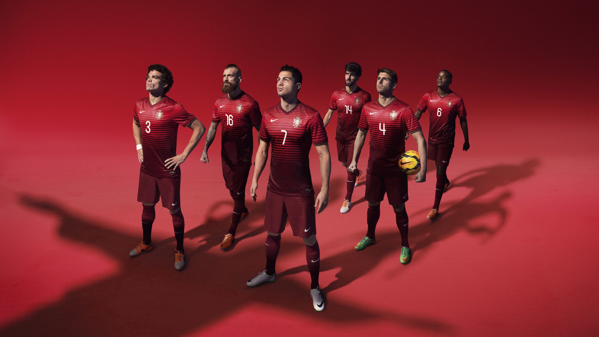 冰与火的绿茵对决，当本泽马在雷克雅未克惊艳四座