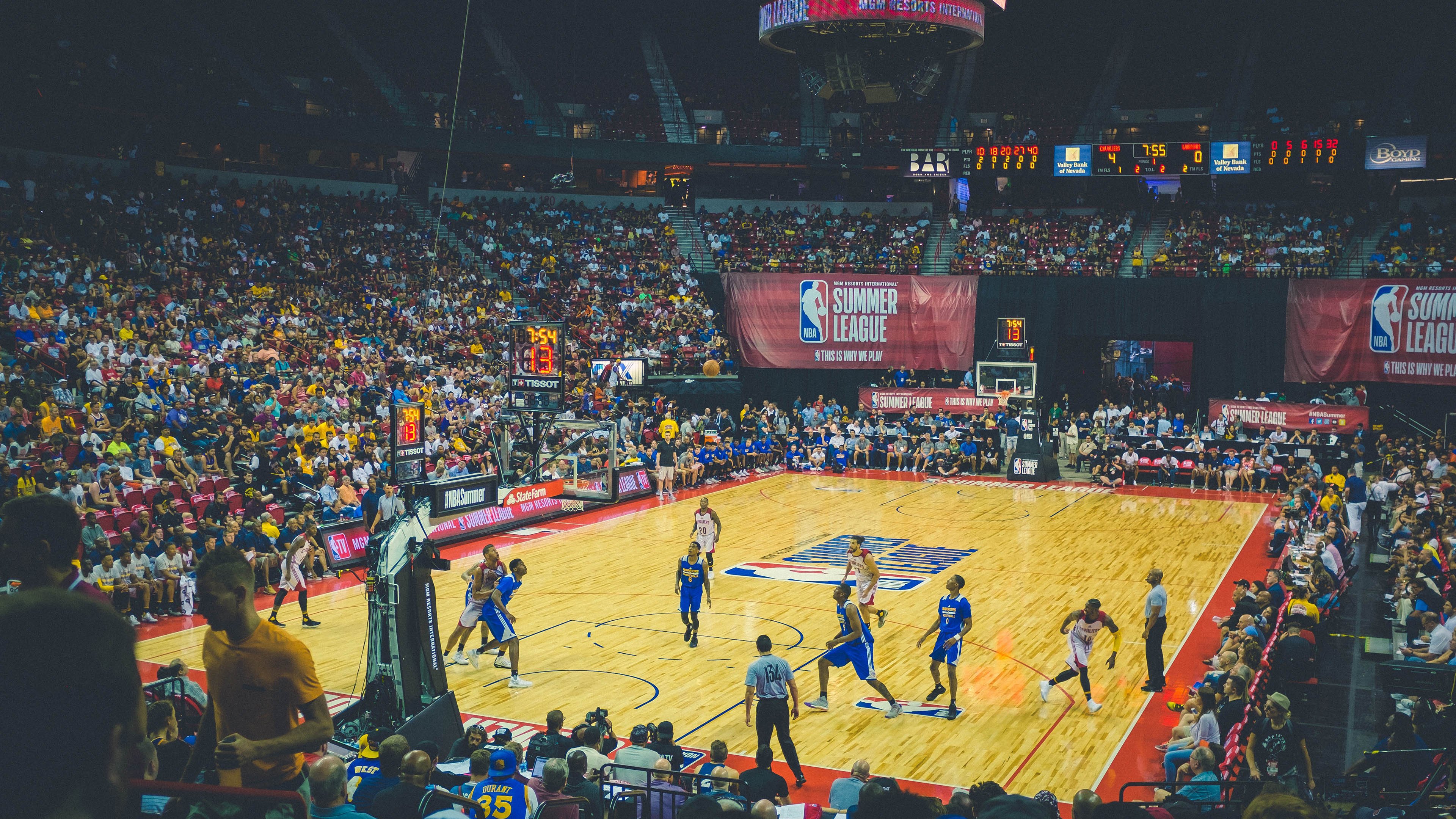 冰封王座，托尼在奥运关键战接管比赛，芬兰强势拿下冰岛